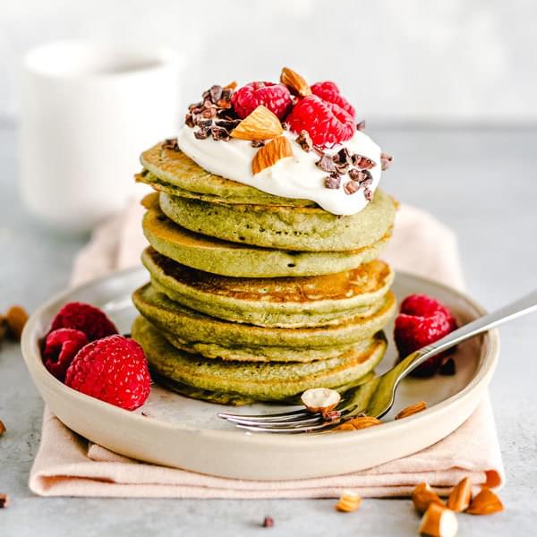 green-buckwheat-almond-pancakes-4-400